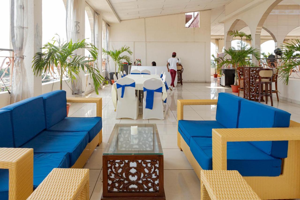 Hotel Hibiscus Louis Libreville Exterior foto
